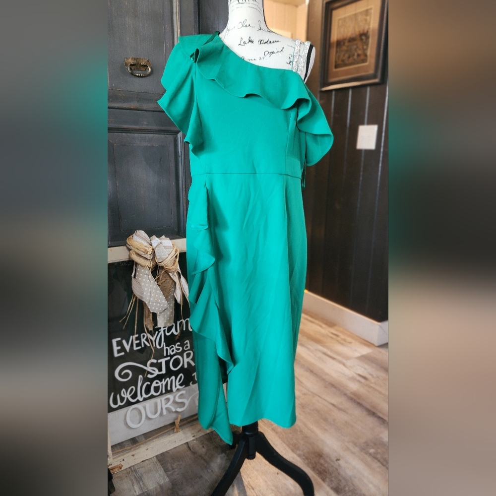 JM STUDIO Ruffled Formal Dress
